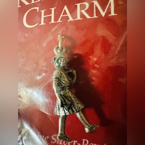 Vintage Keepsake Charm in Genuine Silver-Pewter - Picture 7 of 17